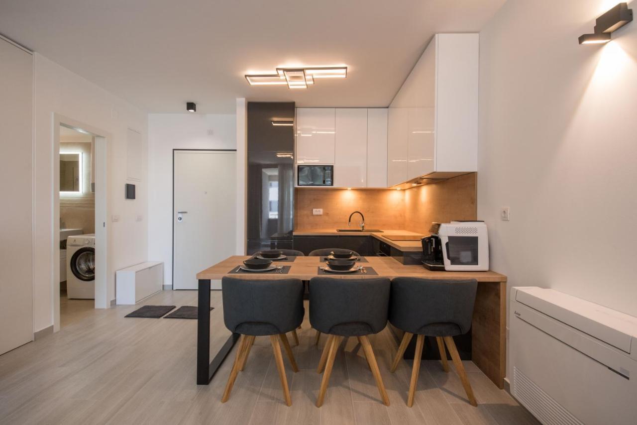Apartment Astra ซาดาร์ ภายนอก รูปภาพ
